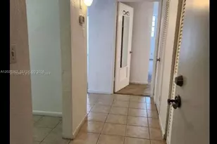 19390 Collins Ave, Sunny Isles Beach, FL 33160 - Photo 7