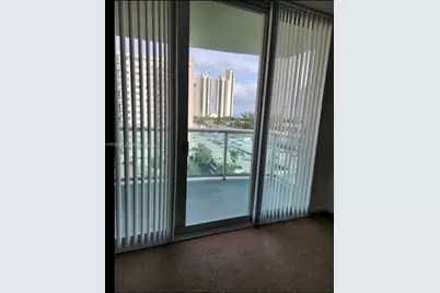 19390 Collins Ave #904, Sunny Isles Beach, FL 33160 - Photo 3