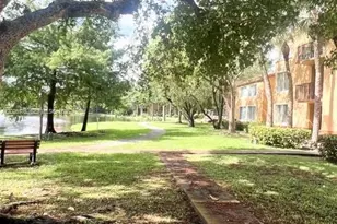 10733 Cleary Blvd, Plantation, FL 33324 - Photo 9