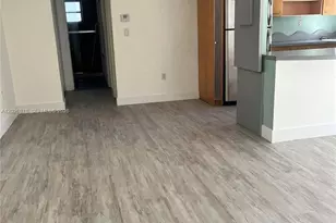 240 Collins Ave, Miami Beach, FL 33139 - Photo 3