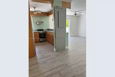 240 Collins Ave #2B, Miami Beach, FL 33139 - Photo 3