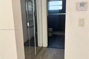 240 Collins Ave, Miami Beach, FL 33139 - Photo 9