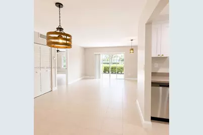 8335 SW 72nd Ave #109D, Miami, FL 33143 - Photo 1
