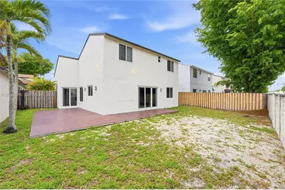 8219 NW 192nd Ter, Hialeah, FL 33015 - Photo 25