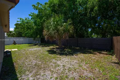 9039 NW 21st Ct, Coral Springs, FL 33071 - Photo 35