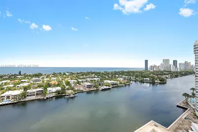20515 E Country Club Dr #2146, Aventura, FL 33180 - Photo 3