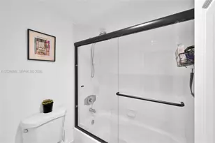 20515 E Country Club Dr, Aventura, FL 33180 - Photo 23