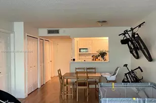 301 Racquet Club Rd, Weston, FL 33326 - Photo 9