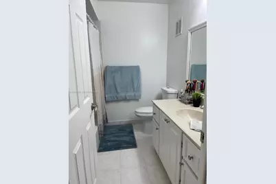 301 Racquet Club Rd #305, Weston, FL 33326 - Photo 17