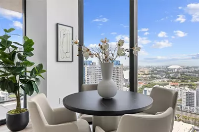 20 NE 11th St #2910, Miami, FL 33132 - Photo 27