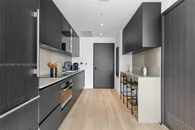 20 NE 11th St #2910, Miami, FL 33132 - Photo 19
