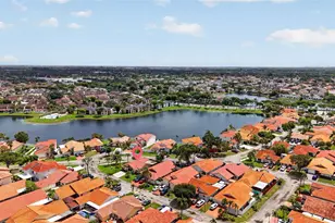 18847 NW 83rd Pl, Hialeah, FL 33015 - Photo 37