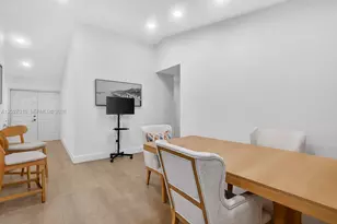 18847 NW 83rd Pl, Hialeah, FL 33015 - Photo 15