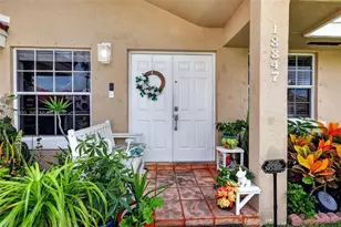 18847 NW 83rd Pl, Hialeah, FL 33015 - Photo 5