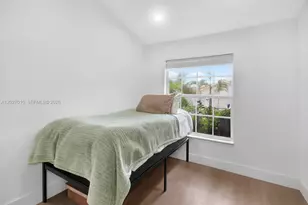 18847 NW 83rd Pl, Hialeah, FL 33015 - Photo 27