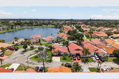 18847 NW 83rd Pl, Hialeah, FL 33015 - Photo 1