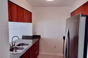 1200 Brickell Bay Dr, Miami, FL 33131 - Photo 7