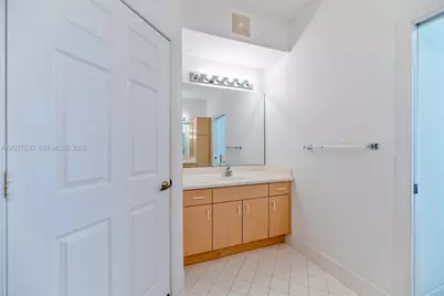 1695 Passion Vine Cir #22-1, Weston, FL 33326 - Photo 15