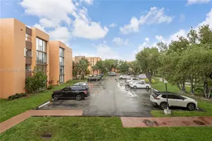 9440 W Flagler St, Miami, FL 33174 - Photo 21