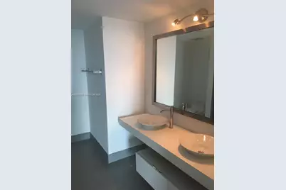 92 SW 3rd St #3404, Miami, FL 33130 - Photo 9