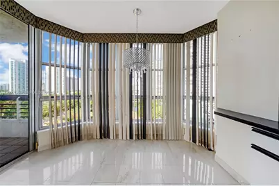 3600 Mystic Pointe Dr #812, Aventura, FL 33180 - Photo 11