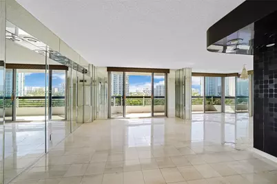 3600 Mystic Pointe Dr #812, Aventura, FL 33180 - Photo 5