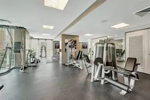 950 Brickell Bay Dr, Miami, FL 33131 - Photo 23