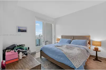 950 Brickell Bay Dr #4504, Miami, FL 33131 - Photo 9