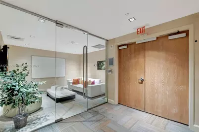 950 Brickell Bay Dr #4504, Miami, FL 33131 - Photo 25