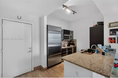 950 Brickell Bay Dr #4504, Miami, FL 33131 - Photo 5