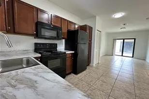 1035 NE 10th Ave, Fort Lauderdale, FL 33304 - Photo 3