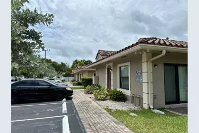 1035 NE 10th Ave #1, Fort Lauderdale, FL 33304 - Photo 27