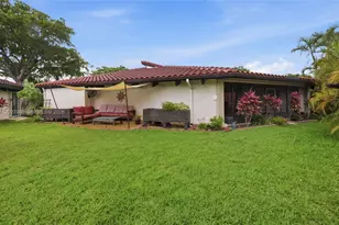 8189 Pine Cir, Tamarac, FL 33321 - Photo 33