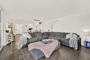 100 Bayview Dr, Sunny Isles Beach, FL 33160 - Photo 11