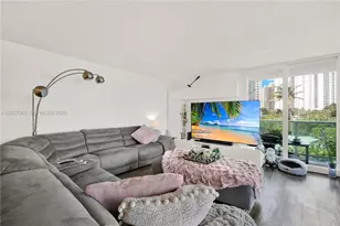 100 Bayview Dr, Sunny Isles Beach, FL 33160 - Photo 15