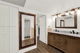100 Bayview Dr, Sunny Isles Beach, FL 33160 - Photo 21