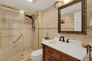 100 Bayview Dr, Sunny Isles Beach, FL 33160 - Photo 25