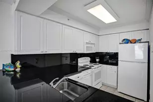 2501 S Ocean Dr, Hollywood, FL 33019 - Photo 17