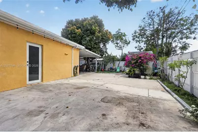 1440 N 68th Ave, Hollywood, FL 33024 - Photo 19