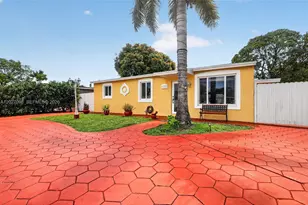 1440 N 68th Ave, Hollywood, FL 33024 - Photo 3