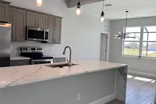 205 NW 18, Cape Coral, FL 33993 - Photo 3