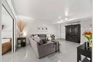 5001 Collins Ave, Miami Beach, FL 33140 - Photo 5