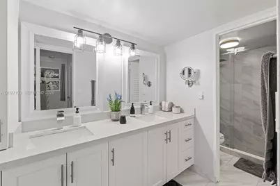 5001 Collins Ave #1E, Miami Beach, FL 33140 - Photo 11
