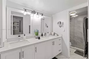 5001 Collins Ave, Miami Beach, FL 33140 - Photo 11