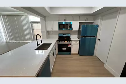4177 NW 52nd Ave, Lauderdale Lakes, FL 33319 - Photo 5