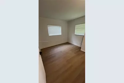 4177 NW 52nd Ave, Lauderdale Lakes, FL 33319 - Photo 9