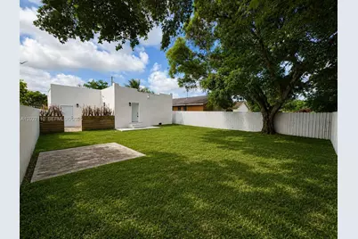 2426 NW 43rd St, Miami, FL 33142 - Photo 29