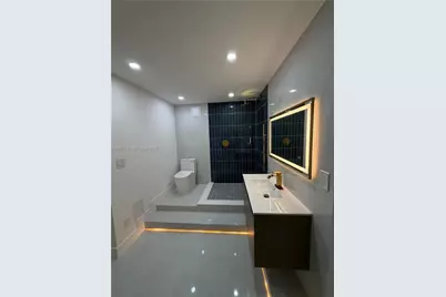 2426 NW 43rd St, Miami, FL 33142 - Photo 27