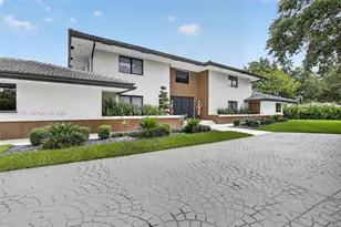 12111 NW 5th Ct, Plantation, FL 33325 - Photo 3