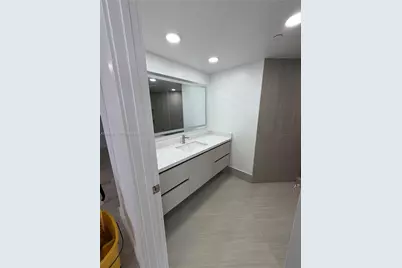 3640 Yacht Club Dr #805, Aventura, FL 33180 - Photo 11
